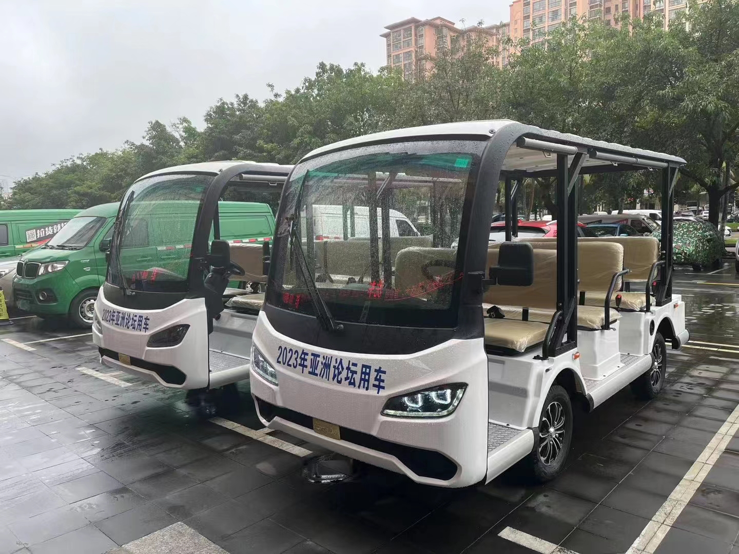 卓越電動(dòng)觀光車現(xiàn)身博鰲亞洲論壇2023年年會(huì)